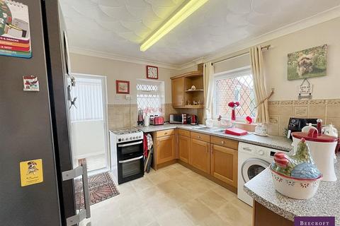 3 bedroom semi-detached house for sale, Pearson Crescent, Wombwell, Barnsley