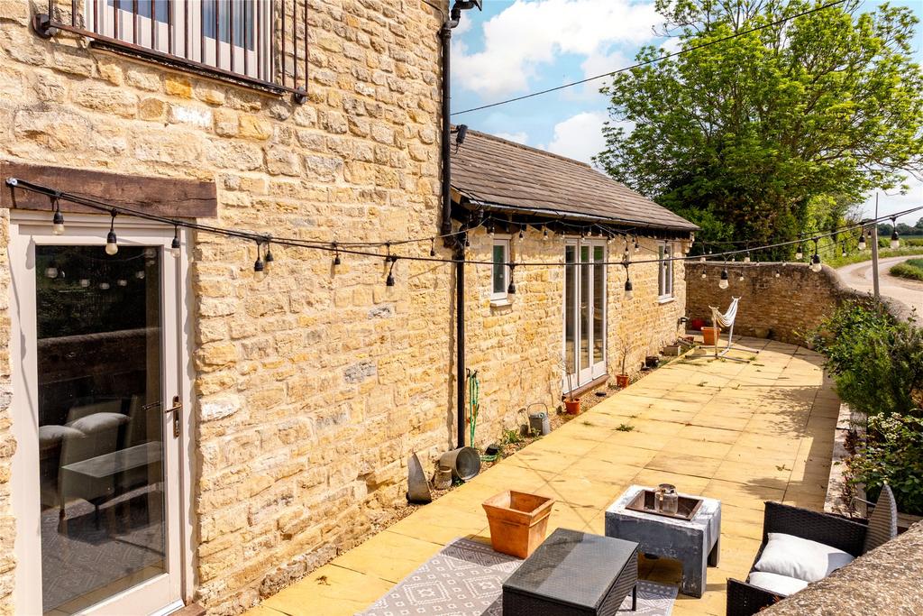 Courtyard Garden