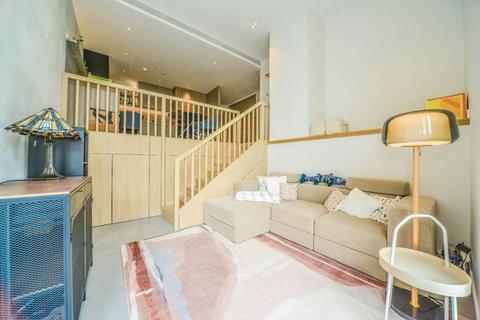 2 bedroom flat to rent, 1 Lewis Cubitt Park, Kings Cross, London