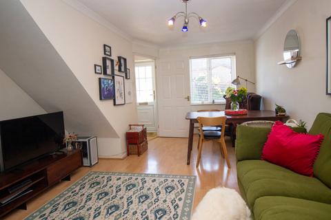6 Cattwg Close, Llantwit Major, CF61 2SJ