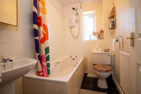 6 Cattwg Close, Llantwit Major, CF61 2SJ