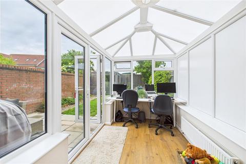 43 Chipping Cross, Clevedon, BS21 5JG