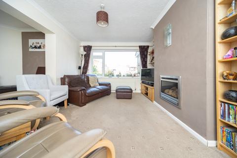 4 bedroom detached house for sale, Chichester Close, Loughborough, LE11