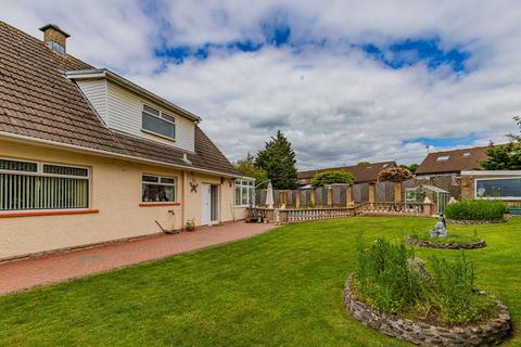 3 bedroom detached bungalow for sale, Wimborne Crescent, Sully CF64