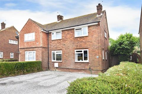 110 Upfield, Horley, RH6 7LF