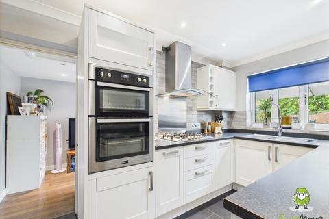 20 Ajax Close, Chineham, Basingstoke, RG24 8XA