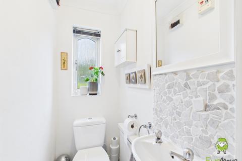20 Ajax Close, Chineham, Basingstoke, RG24 8XA
