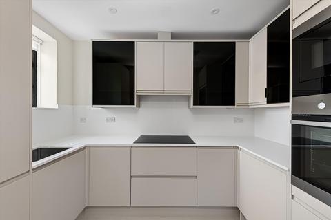 2 bedroom flat for sale, Haverstock Hill, London, NW3
