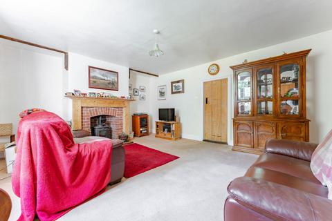 4 Barrack Row, Little Ellingham, Attleborough, NR17 1JJ