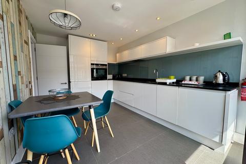 2 bedroom flat for sale, STATION PLACE, SWANAGE