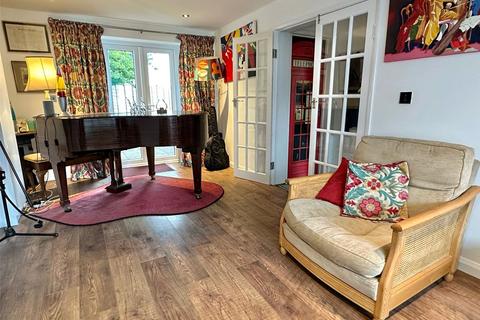1 Aubrey Close, Milford On Sea, Lymington, SO41 0TD