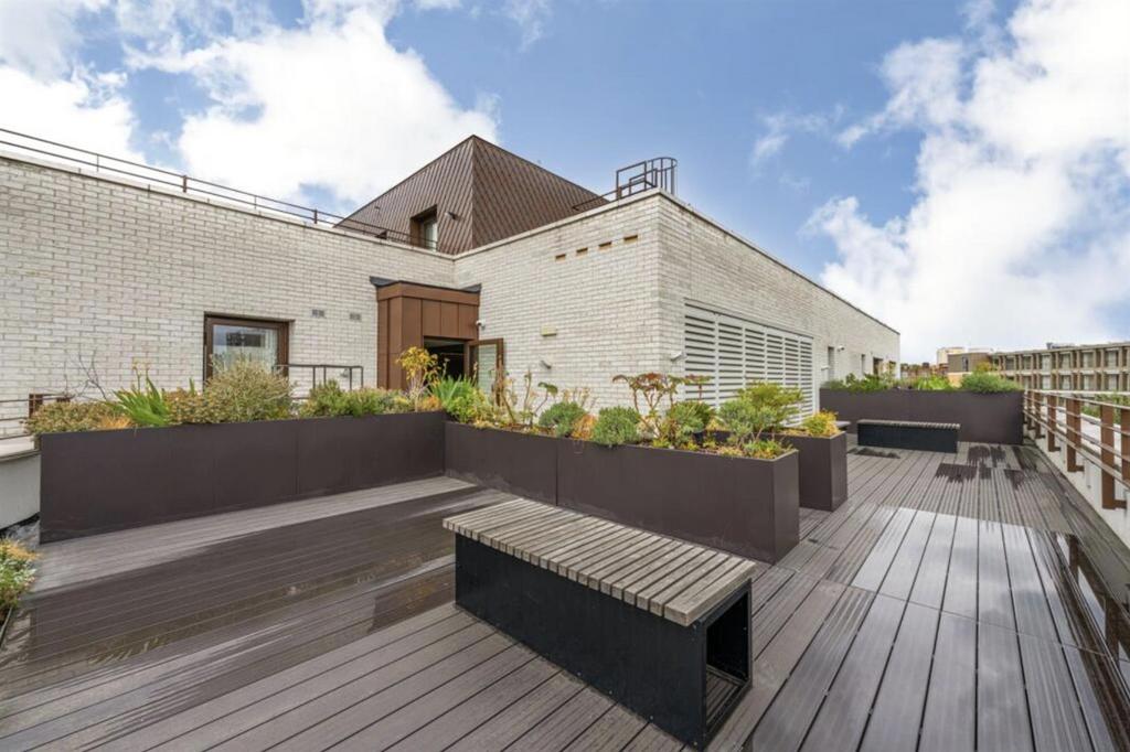 Vabel, Haverstock Hill NW3 2 BR