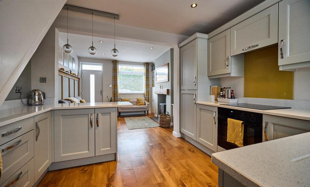 Open plan refitted living/dining kitchen