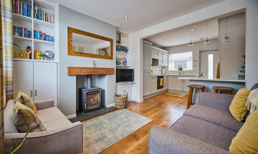 Open plan refitted living/dining kitchen