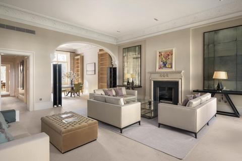 3 bedroom flat for sale, Ennismore Gardens, Knightsbridge, London, SW7