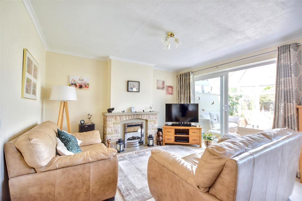 Lounge Diner 1.jpeg