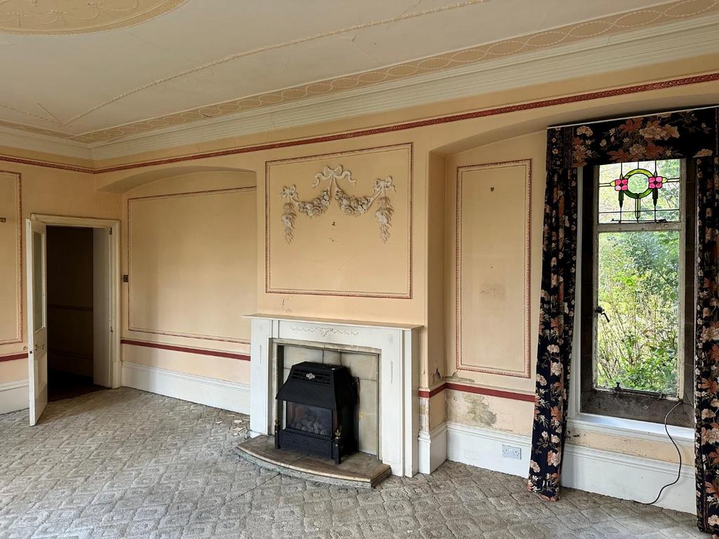 Living Room 3.jpg