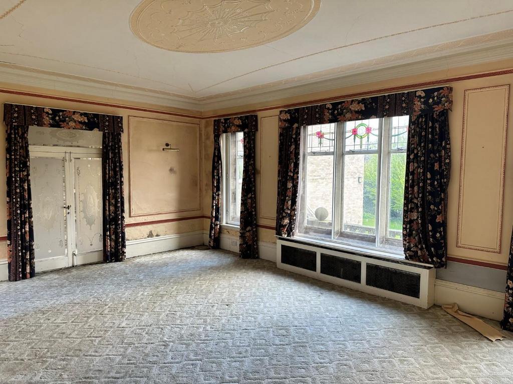 Living Room.jpg
