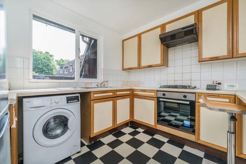 2 bedroom flat for sale, Abbeyfields Close, London NW10