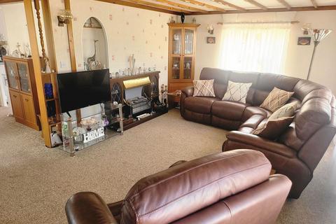 2 bedroom park home for sale, Four Seasons Park, Skegness PE24