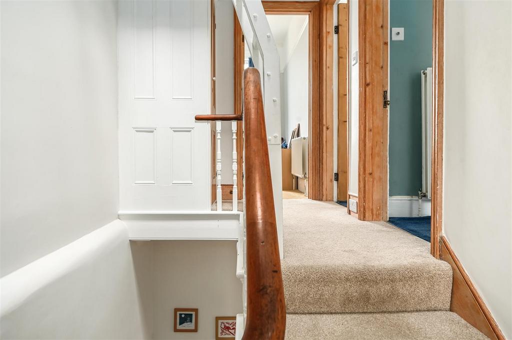 8-wellington-road-tn34 (13).jpg