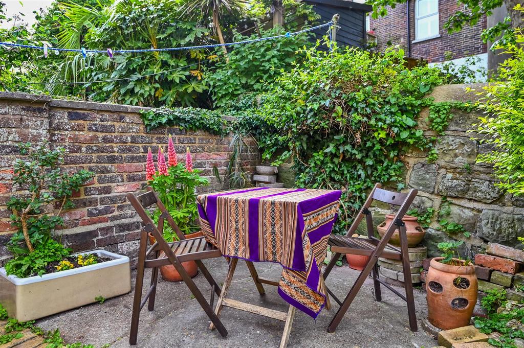 8-wellington-road-tn34 (32).jpg