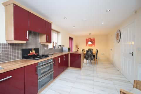 4 bedroom detached house for sale, Moulton Road, Hamilton, Leicester, LE5
