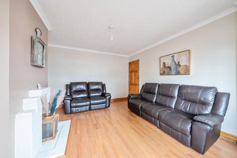 3 Carnarvon Drive, Hayes, UB3 1PT