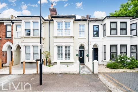 15 Amberley Grove, Croydon, CR0 6ND