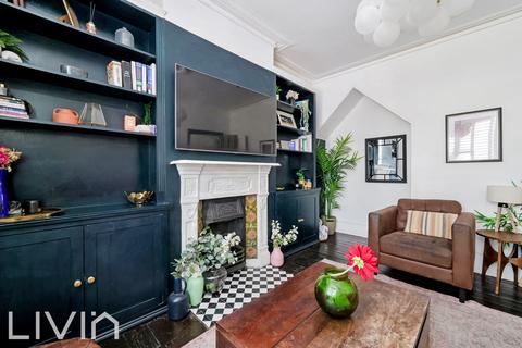 15 Amberley Grove, Croydon, CR0 6ND
