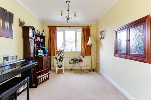 8 Coniston Drive, Cockermouth, CA13 9JA