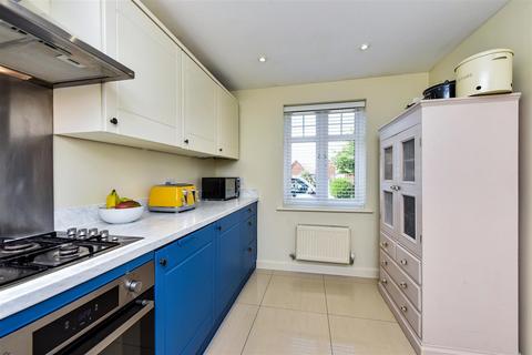 4 Appleton Close, Clanfield, Waterlooville, PO8 0ZG