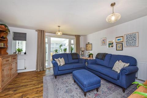4 Appleton Close, Clanfield, Waterlooville, PO8 0ZG