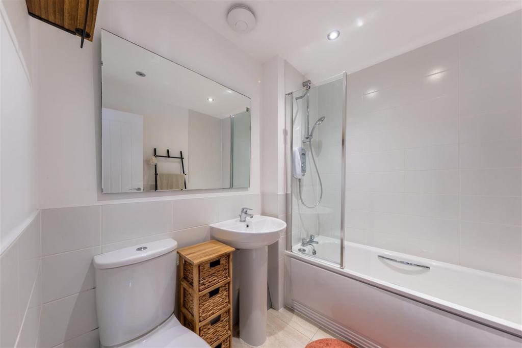 22 Firecrest Way-015.jpg