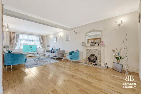 undefined, Clayhall Avenue, Clayhall
