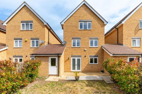 4 bedroom detached house for sale, Edgeworth Close, Langley, Slough, SL3