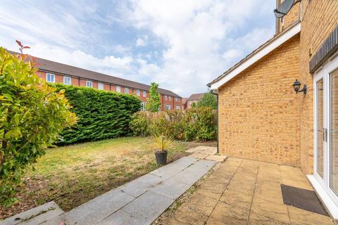 4 bedroom detached house for sale, Edgeworth Close, Langley, Slough, SL3