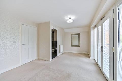8 Edgeworth Close, Slough, SL3 7FS