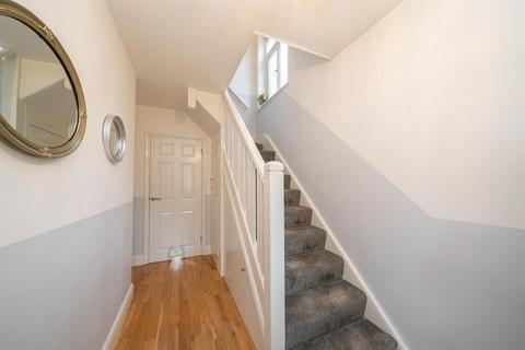 4 bedroom semi-detached house for sale, Dickinson Avenue, Croxley Green
