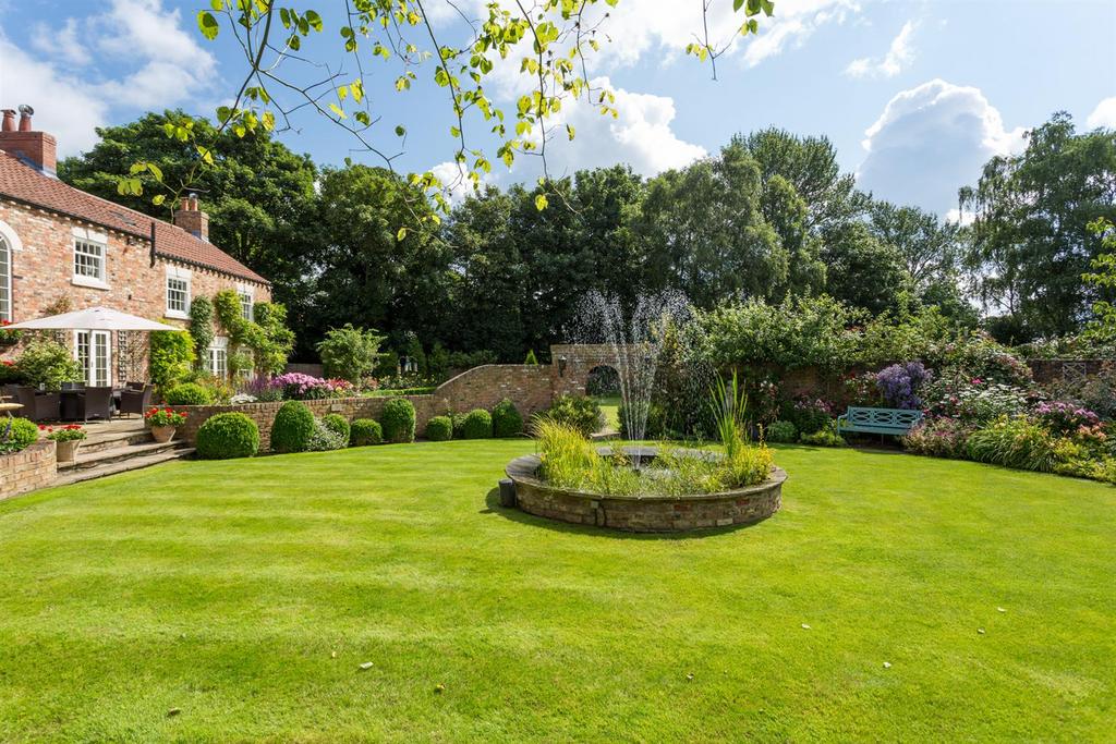 Garden and Grounds