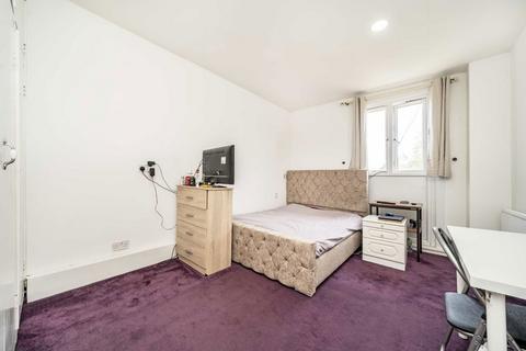 4 bedroom terraced house for sale, Ivydale Road, London SE15