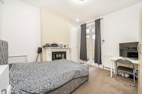 227 Ivydale Road, London, SE15 3DY