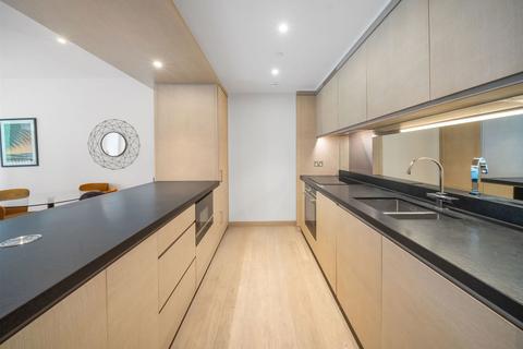2 bedroom apartment for sale, 1 Viaduct Gardens, London SW11
