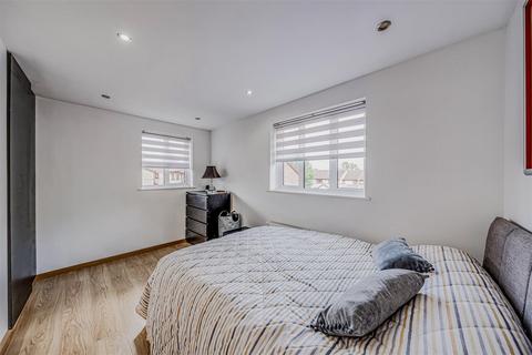 5 Cheswick Close, Dartford, DA1 4TE