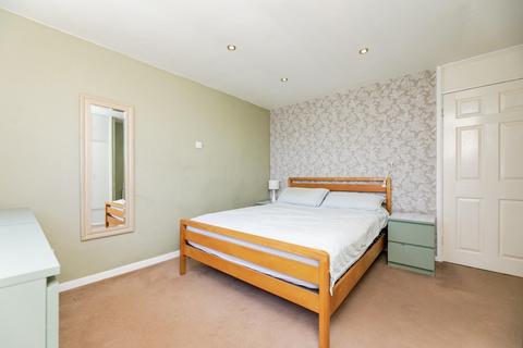 147 Foster Way, High Green, Sheffield, S35 4GE