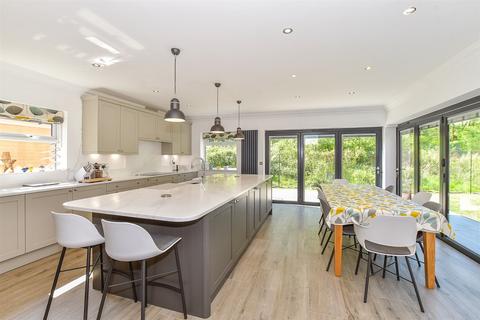 6 bedroom detached house for sale, Olivers Court, Tonbridge TN12