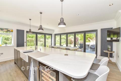 undefined, Olivers Court, Tonbridge TN12