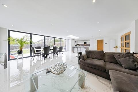 35 Bradgate, Cuffley, Potters Bar, EN6 4RN