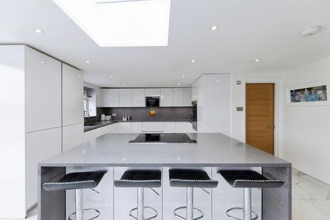 35 Bradgate, Cuffley, Potters Bar, EN6 4RN