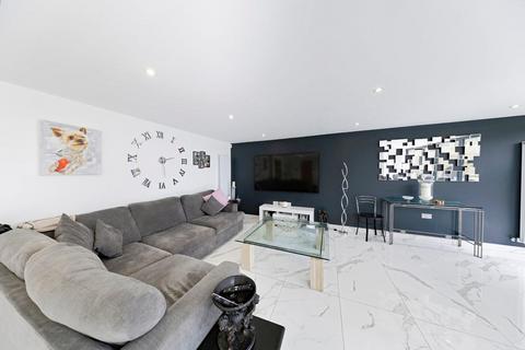 35 Bradgate, Cuffley, Potters Bar, EN6 4RN